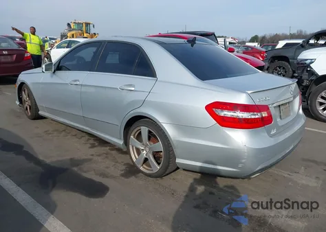2011 Mercedes-Benz E 350 из США, поврежденный, VIN WDDHF5GB6BA450308